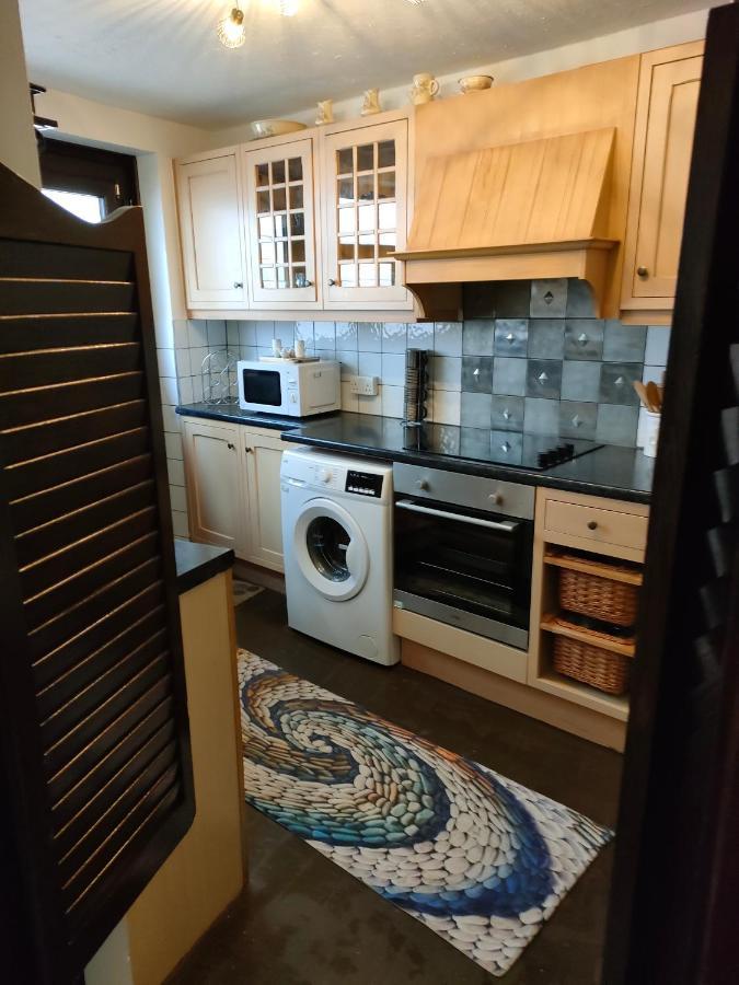 Fishermen'S Cottage With Log Burner, 2 Bathrooms & Sea Views From Garden Terraces 马伯斯 外观 照片